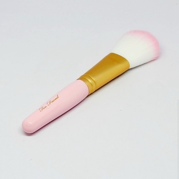 Too Faced NEW Brush Duo - Powder Brush + Blush Brush NEW IN PROTECTIVE SLEEVE - Picture 3 of 3